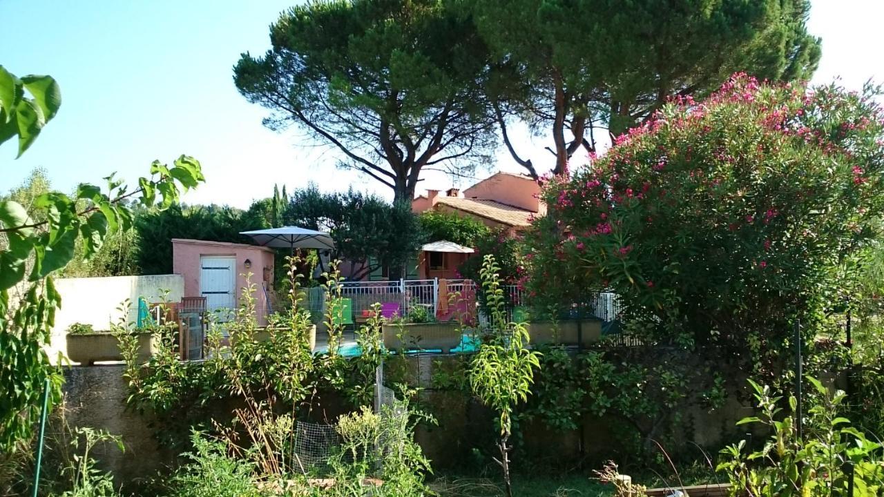 Bed and Breakfast Mas Les Cigales à Roaix Extérieur photo